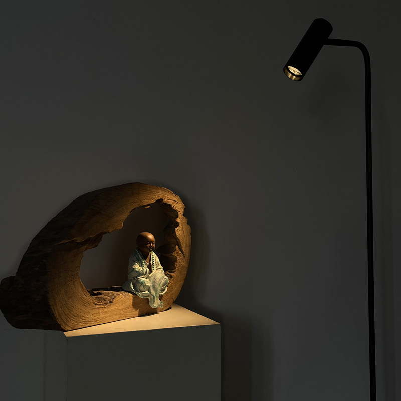 热销智能遥控变焦落地射灯艺术展览创意卧室轻奢书房茶室氛围立式