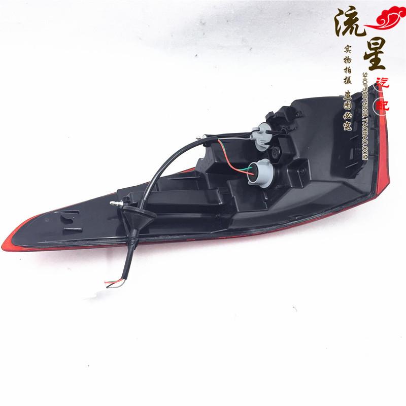 热销适用于起亚K2尾灯17款K2尾灯起亚K2尾灯总成后尾灯起亚KXCROS