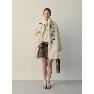 antenna 牛角扣宽松毛毛大衣外套环保仿羊羔毛皮草 effect复古经典