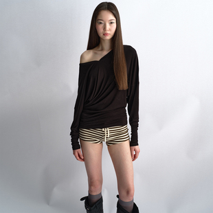 T恤 上新V领弯刀桑蚕丝堆积感混纺舒适亲肤长袖 antenna effect春款