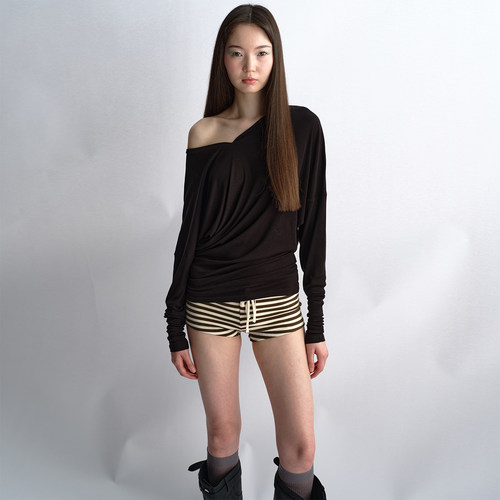 antenna effect春款上新V领弯刀桑蚕丝堆积感混纺舒适亲肤长袖T恤