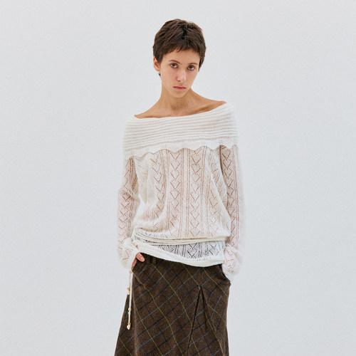 复古风镂空花纹针织毛衣