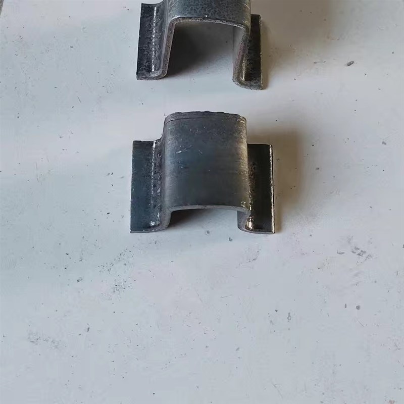 热销时风三轮车车架焊接用弓子板副簧吊耳厚钢板冲压支架付板簧支