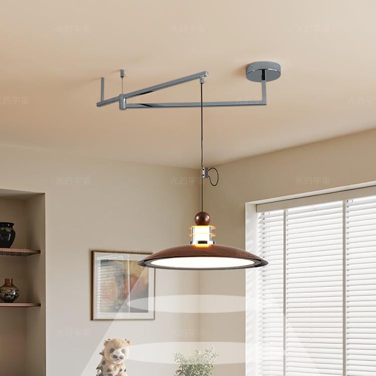 中古风餐厅吊灯桌臂2025新餐款2设计师可移位飞灯碟原木风主摇灯