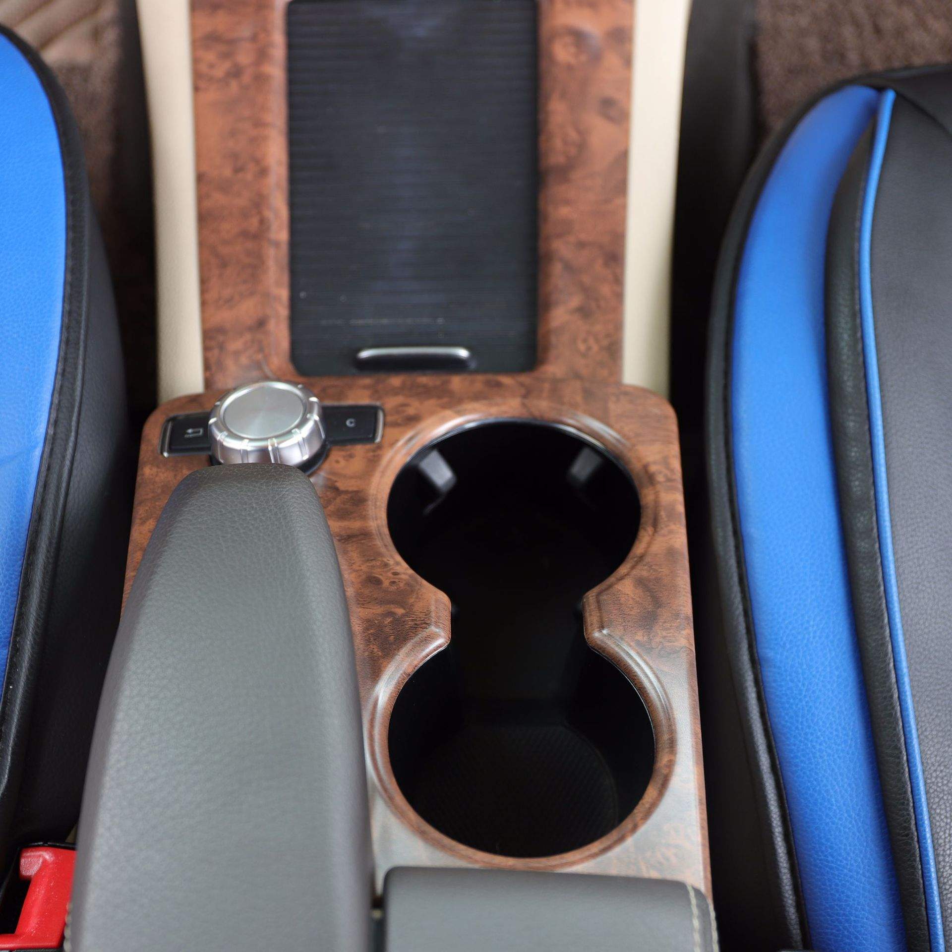 13-15款GLK内门拉手改装岑木色 GLK前台中控圆圈出风口碳纤维装饰