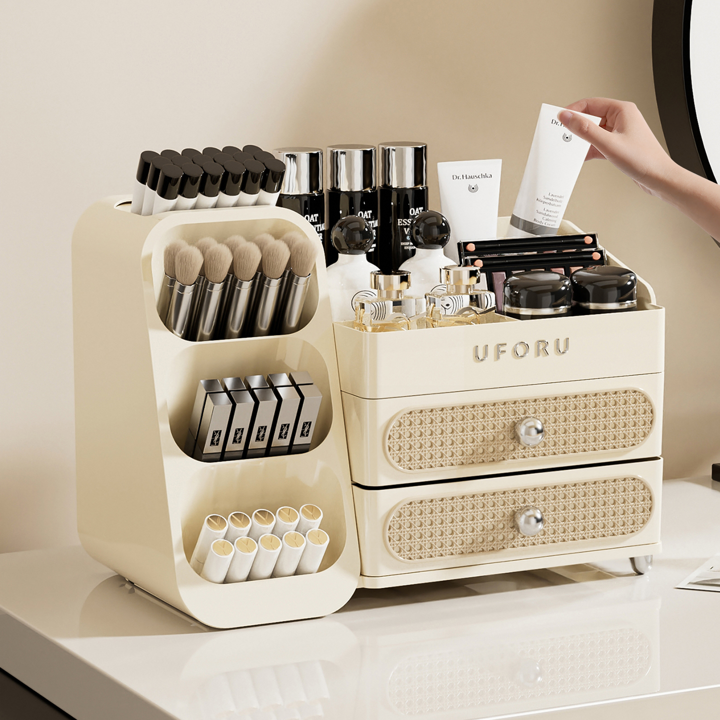 桌面抽屉式收纳盒化妆品护肤品置物架口红刷子粉扑分隔香水整理盒