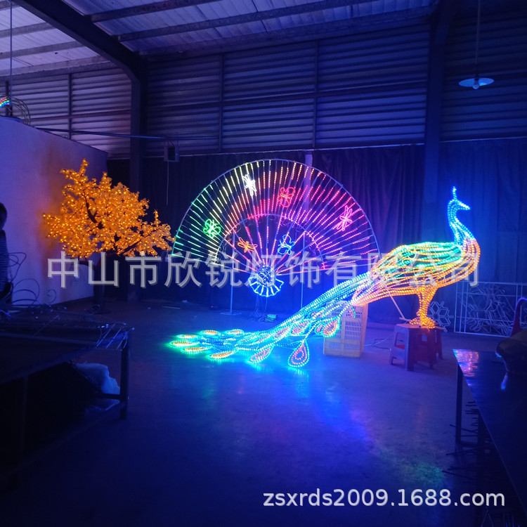 3D仿真发光孔雀公园广场儿童乐园装饰彩色孔雀动物造型灯工厂订置