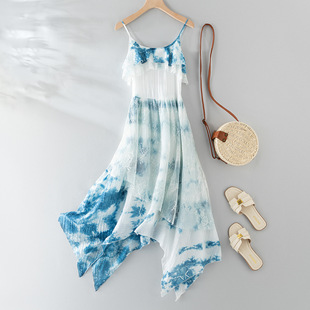 云南手工扎染蕾丝吊带连衣裙2025新款夏季不规则荷叶边度假风女装