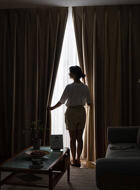 窗帘遮光206482音5新款卧晒室光隔隔热100不避透光防全遮阳布挂