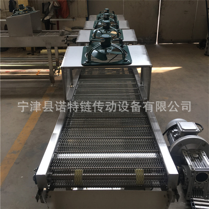 不锈钢蛋糕冷却网链转弯输送机