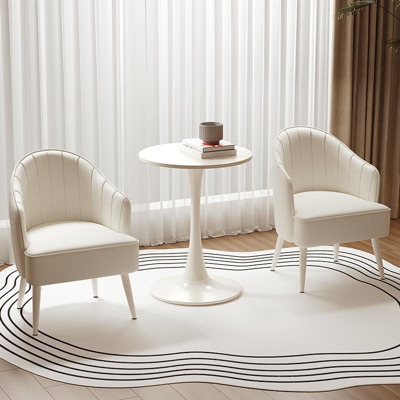 奶油风单人沙发椅阳台休闲洽谈