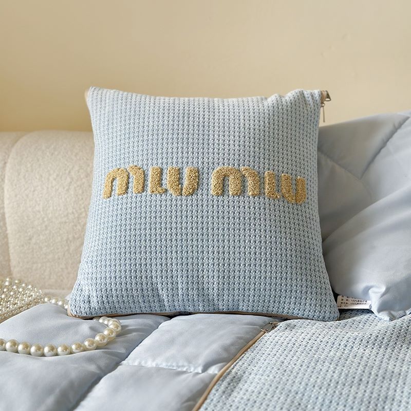 抱枕被子两用加厚午睡枕头被空z调汽车载内靠枕办公室折叠毯二合