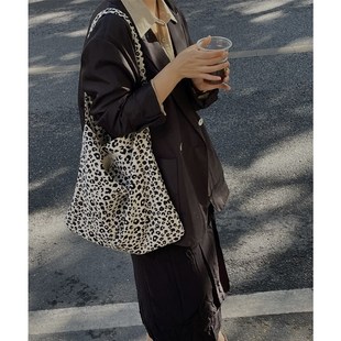 別來無恙 豹纹灯芯绒帆布包 宋慧乔白百何 单肩斜跨布袋