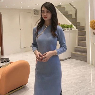 秋季新中式国风改良旗袍高端订婚礼服高级感小香风蓝色针织连衣裙