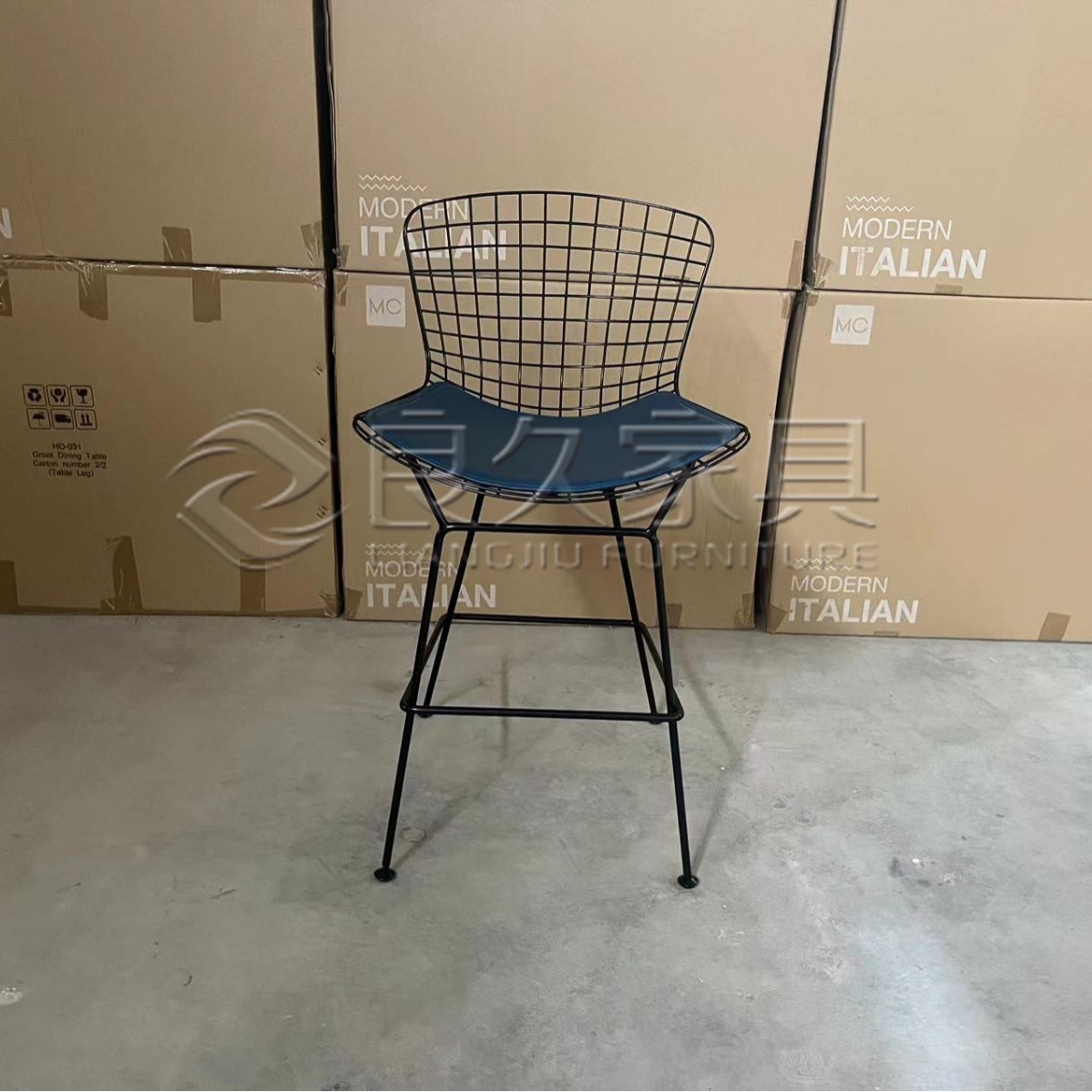 美式餐饮铁艺吧凳桌椅工厂直供