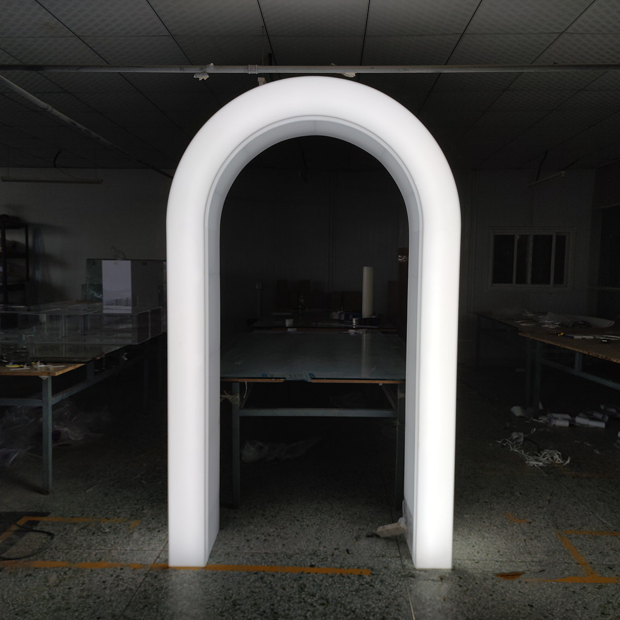 亚克力灯箱制作加工厂弧形发光展台有机玻璃装饰拱门造型