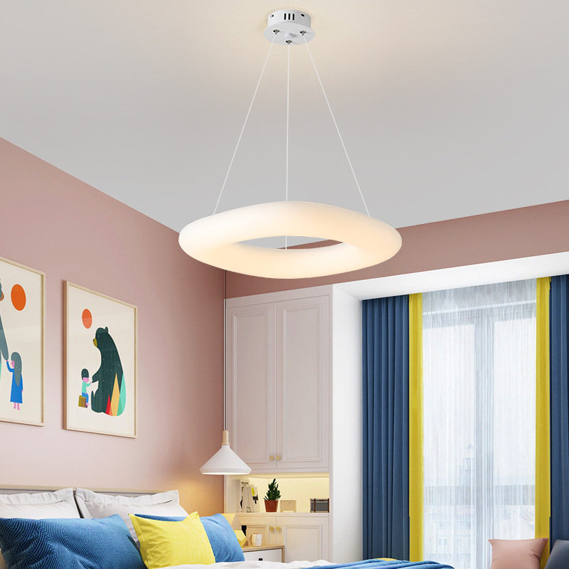 北欧餐厅卧室现代简约奶油风甜甜圈四方主卧智能遥控吊灯pendant