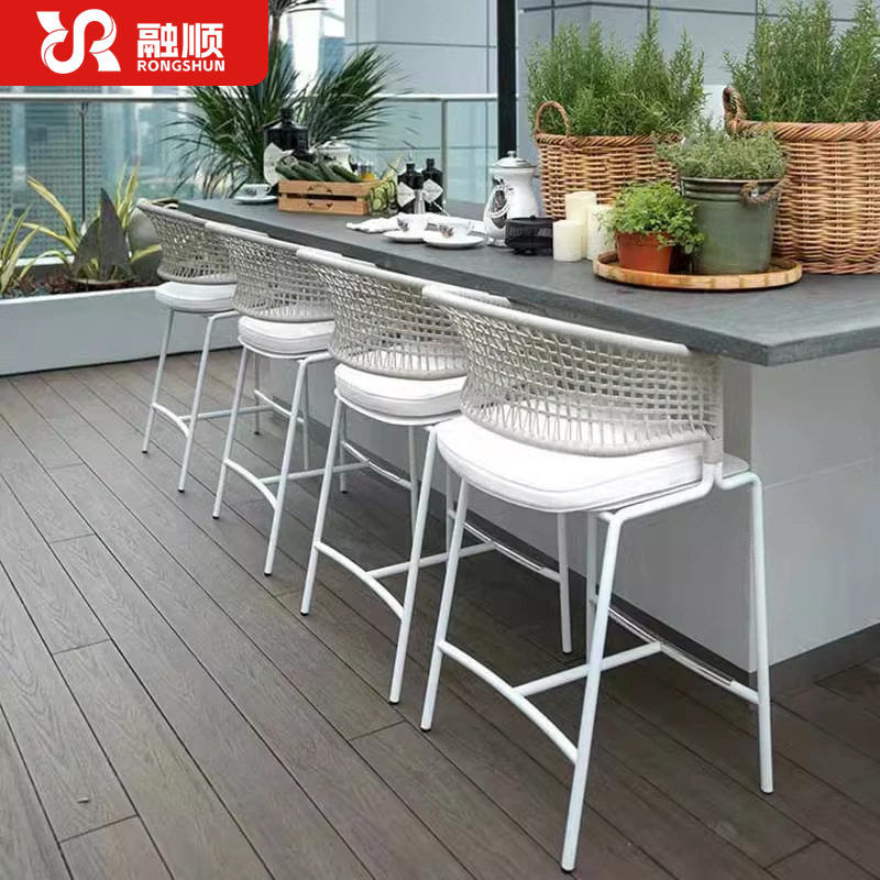 户外别墅露台高脚架桌椅藤编