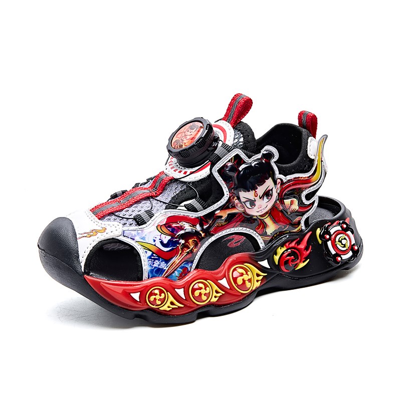 儿童哪吒包头凉鞋男童发光纽扣凉童男宝3岁软底亮灯孩子沙滩鞋6岁