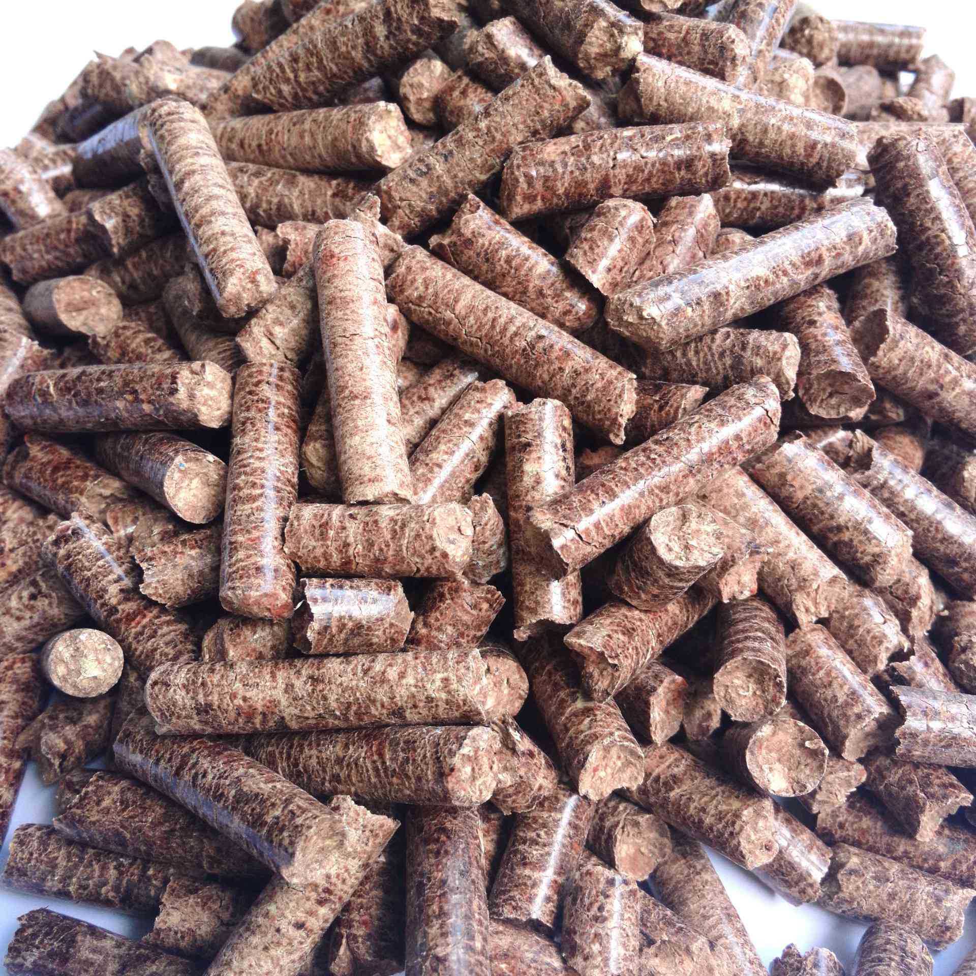 厂家直销木质颗粒燃料 本厂每月生产量4000吨 质量产量有保证