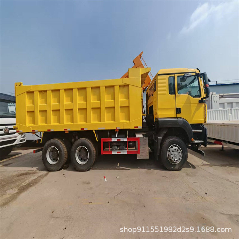 跨境豪沃柴油渣土自卸翻斗车