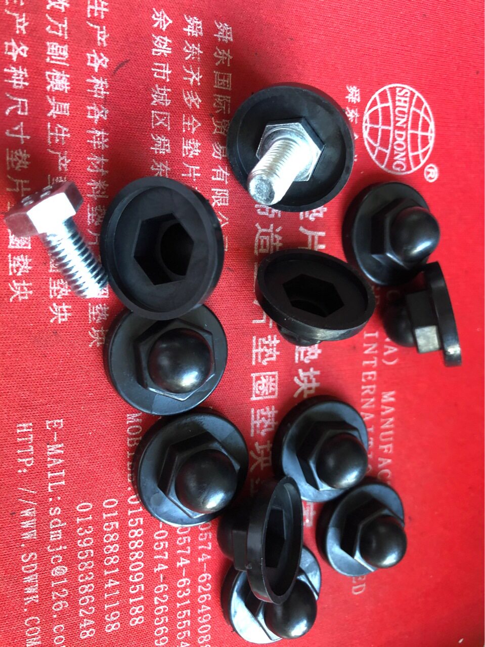 六角螺栓玻璃尼龙橡胶保护帽