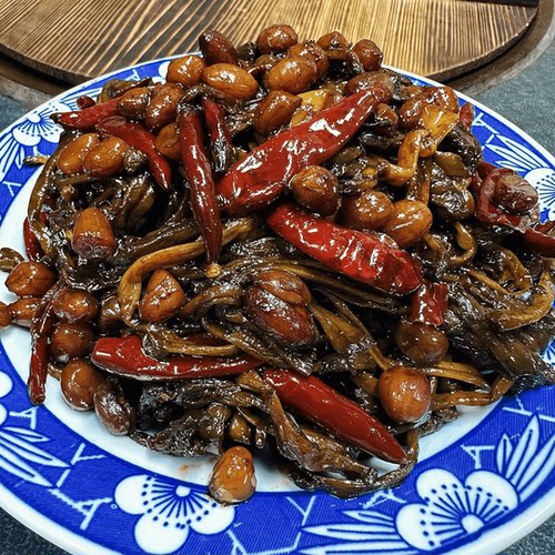 农家口味现烀现发蒜苔咸菜