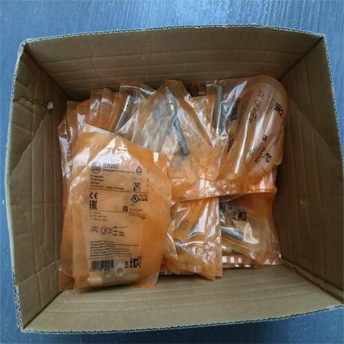 IFM全金属电感式接近开关IER200 IEK3002BBPKG/AM/SC/US-104-DPS