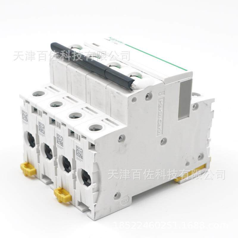 IC65N断关路器IC65N4PC32A3断路器A19F842A9F18432空气开断路器