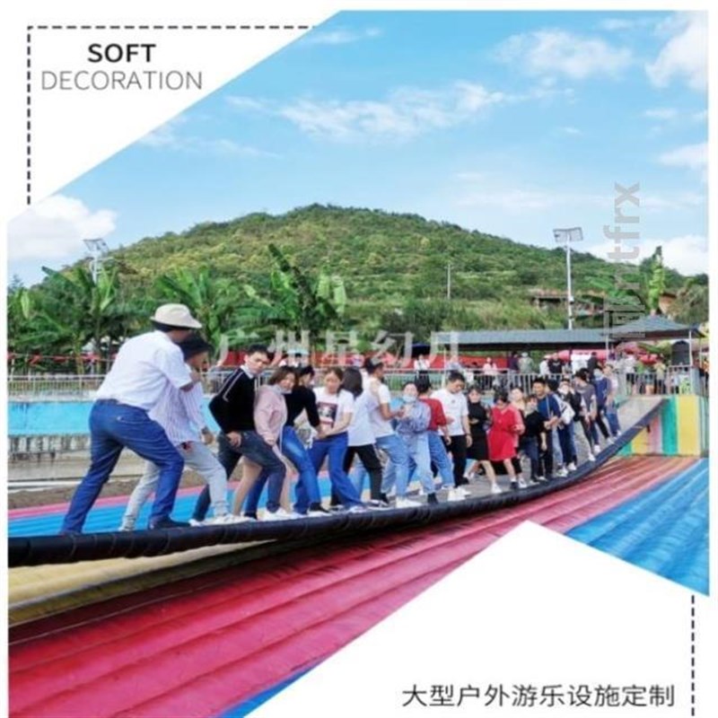 网红景观滑道移动网悬索桥高空广场农庄红桥桥游乐场拓展网防护?