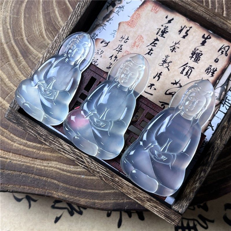 岫玉素衣观音吊坠天然保真简约风观音菩萨挂件实物拍摄男女本命年