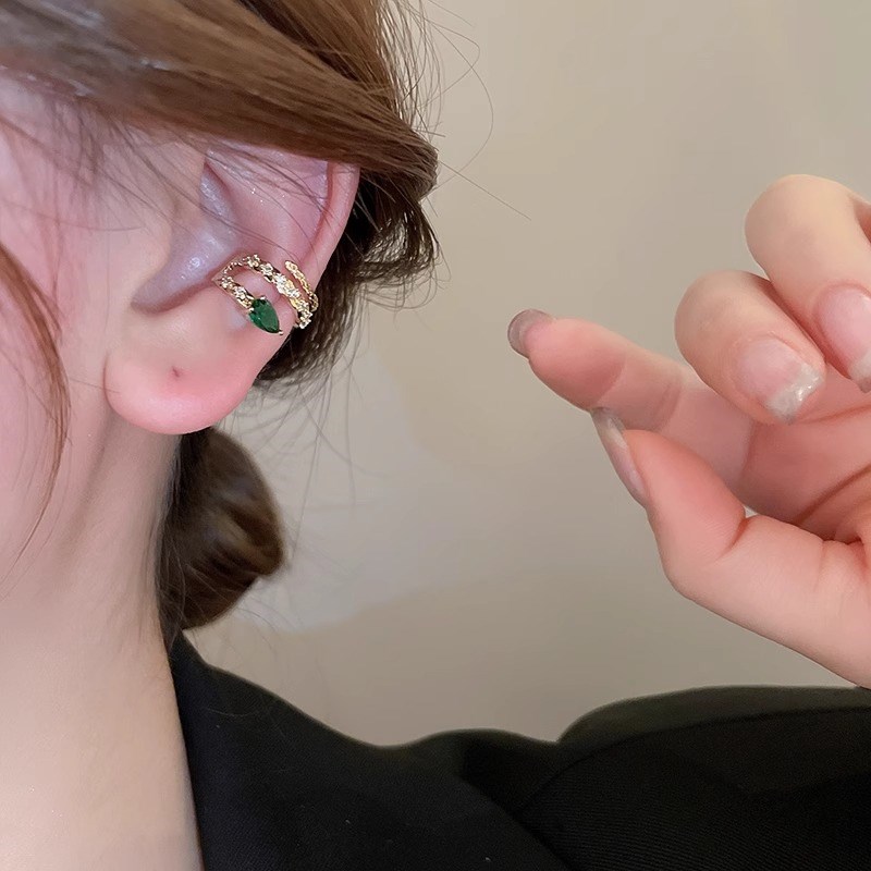 Loga.Py 金色锆石耳夹无耳洞女款耳骨夹耳环小众独特精致耳饰气质