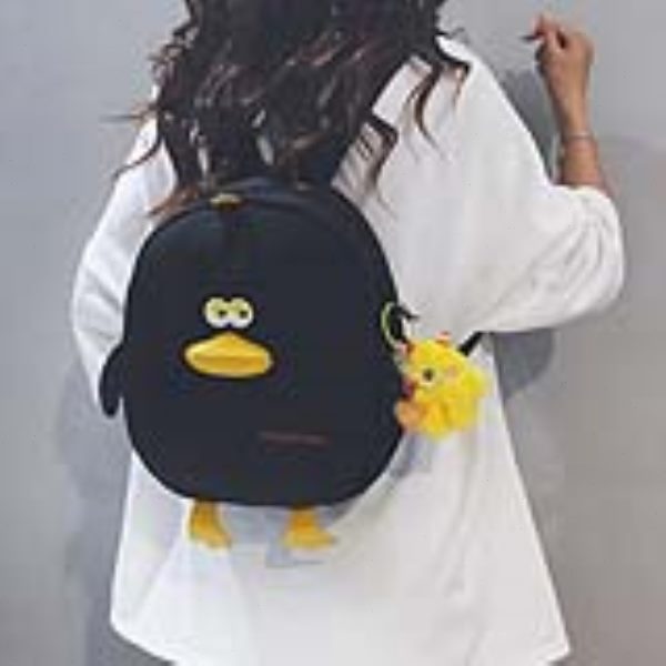 可爱小众设计迷你双肩包女2024新款小巧轻便卡通学生书包休闲背包
