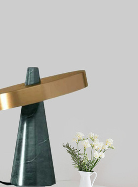 后现代绿色大理石台灯样板房客厅卧室书房设计师美式简约创意台灯