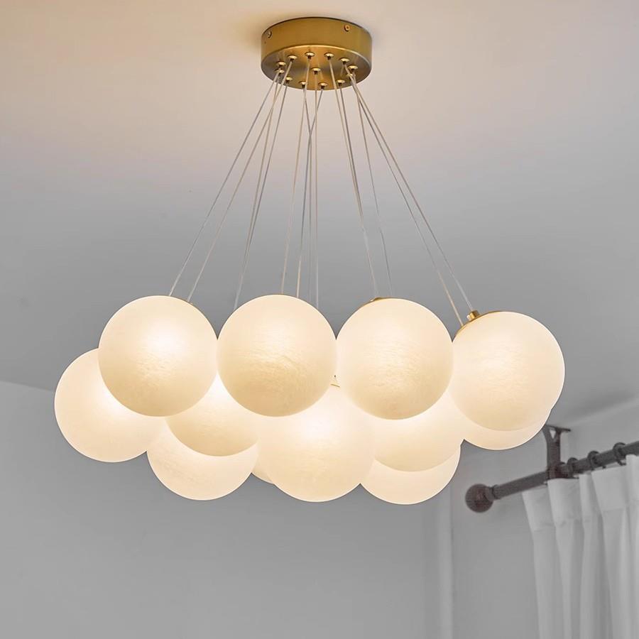 雅亮法式奶油风儿童卧室灯魔豆玻璃月球客厅星球气球灯泡泡吊灯