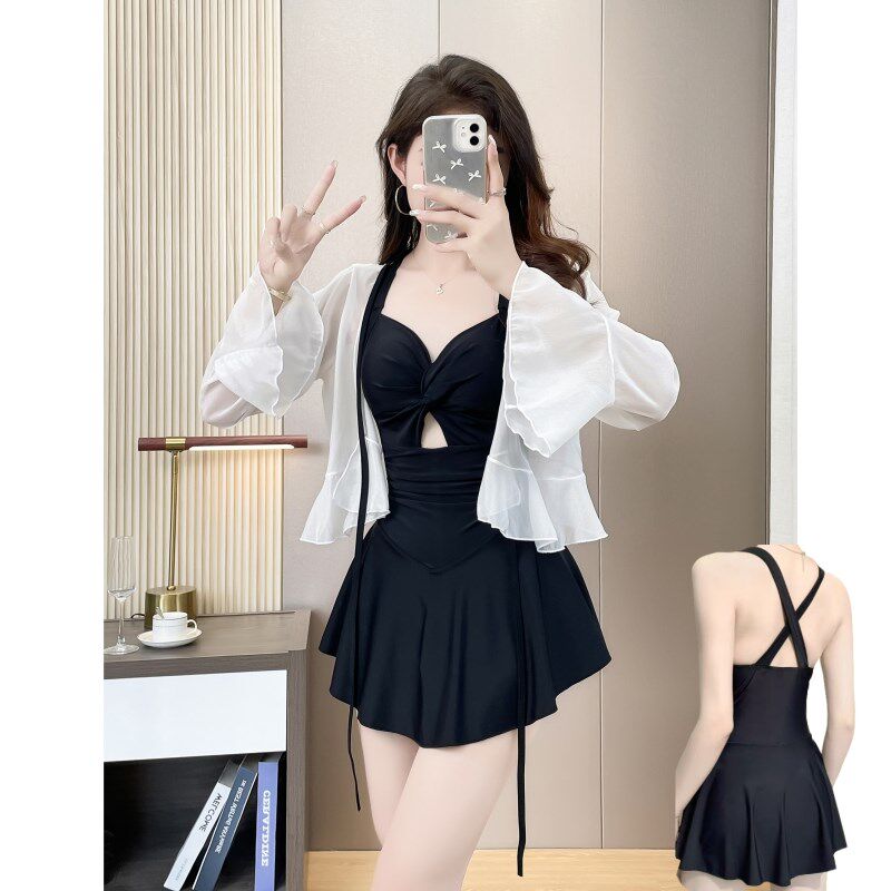 泳衣女2025新k款连体黑色遮肉显瘦长袖防晒平角保守高级感温泉泳