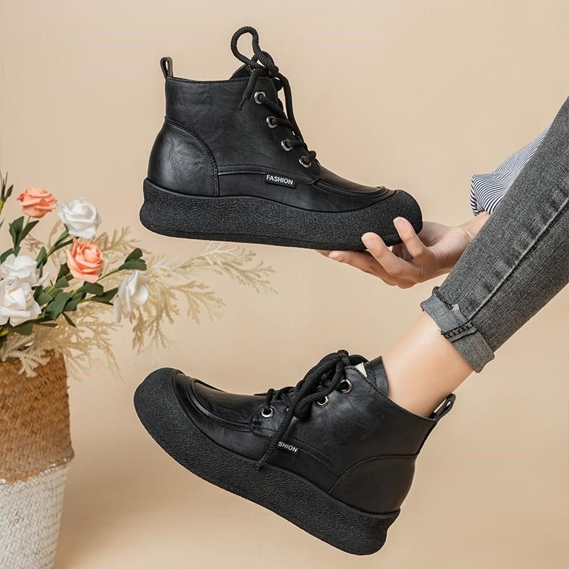 短靴女2024新款秋冬平底马丁靴女厚底冬季加绒雪地靴软底防滑靴子