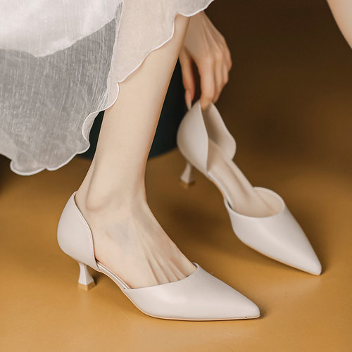 米白色包头凉鞋女法式5公分中空小高跟鞋18岁成人礼裸色配裙单鞋