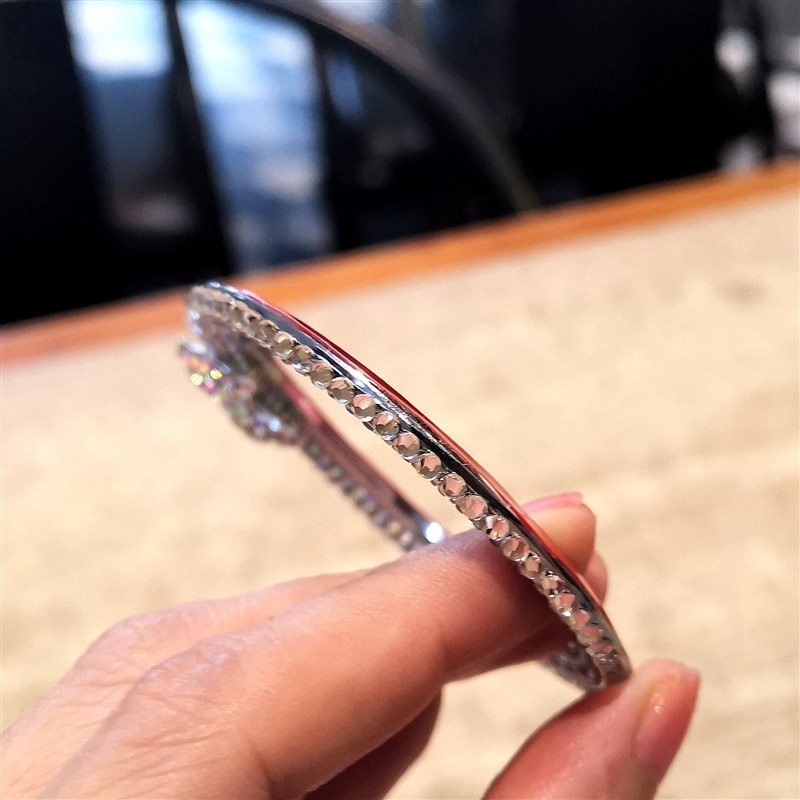 适用宝马方向盘标装饰圈新o3系5系1系7系女镶钻蝴蝶结X1X2X3X5X6X