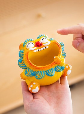 国风可爱风狮爷石狮子摆件办公室桌面笔筒M装饰工艺品创意生日礼