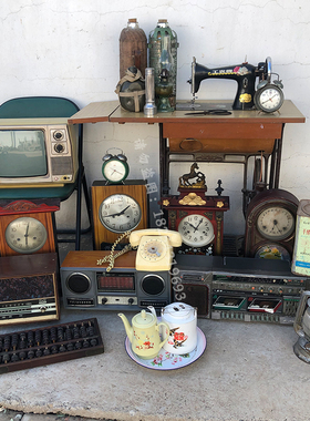 算盘民俗老物件缝纫机老煤油提灯老式J收音机电视机老钟表暖瓶