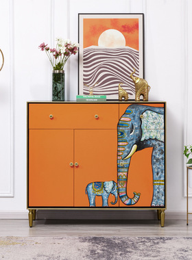 至高美式轻奢实木餐边柜两斗三门柜橙色储物柜碗碟柜门厅玄关柜子