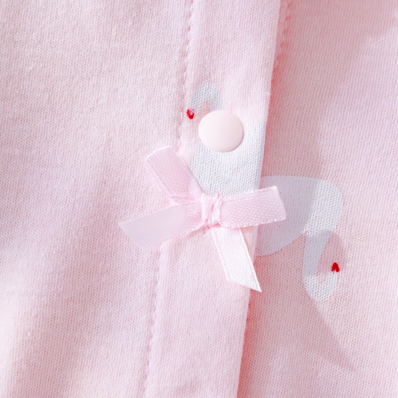 婴儿纯棉连体衣包脚春秋四季通用新生满月女宝宝衣服粉色带脚连袜