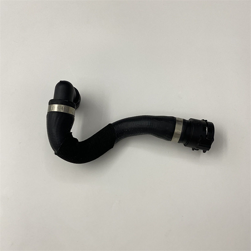 STZT2068300602暖风水管适用于奔驰汽车配件