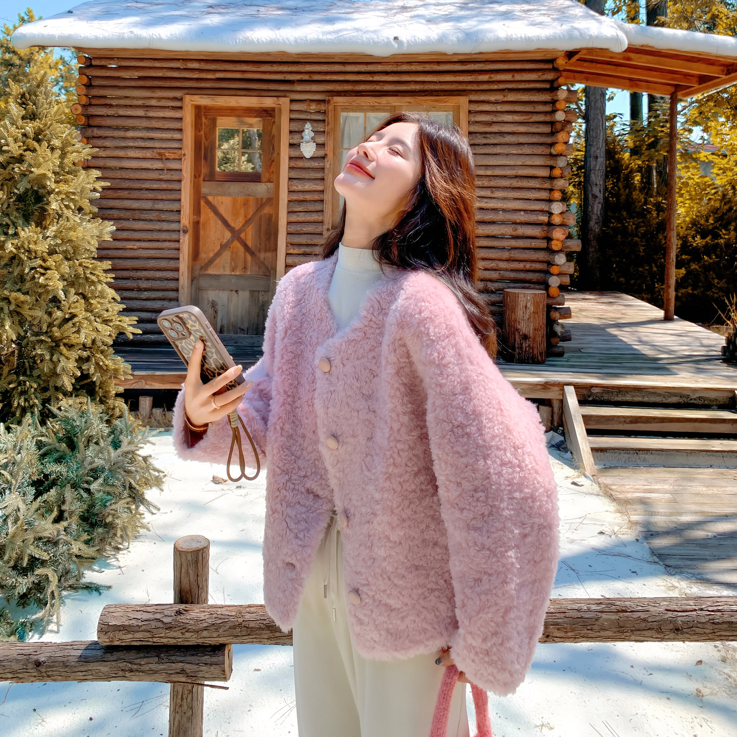 羊羔毛外套女短款2025秋冬加厚保暖韩系甜美皮毛一体宽松毛绒上衣,女装/女士精品,常规大码外套,淘宝优惠券,粉丝福利购,淘宝优惠卷