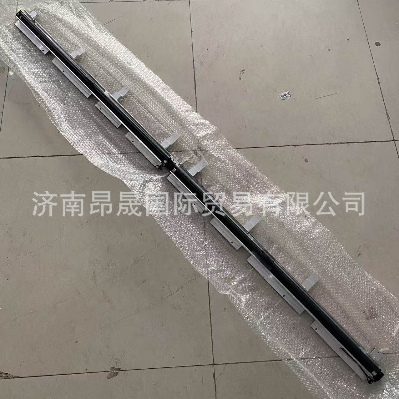 重汽汕德卡宽体前遮阳帘总成