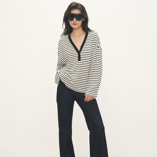 ANTIFORM背构 2025新款天丝羊毛高级感宽松舒适慵懒V领条纹上衣女