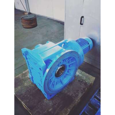 传邦减速机KAF67-Y0.55-76.37斜齿轮减速机齿轮箱现货