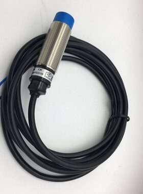 接近开关三线 IM12-02BPS-ZW1 IM12-02BPO-ZW1 传感器