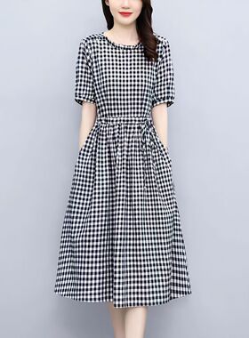 棉麻格子连衣裙女2023夏季新款韩版中长款收腰显瘦短W袖大码裙子